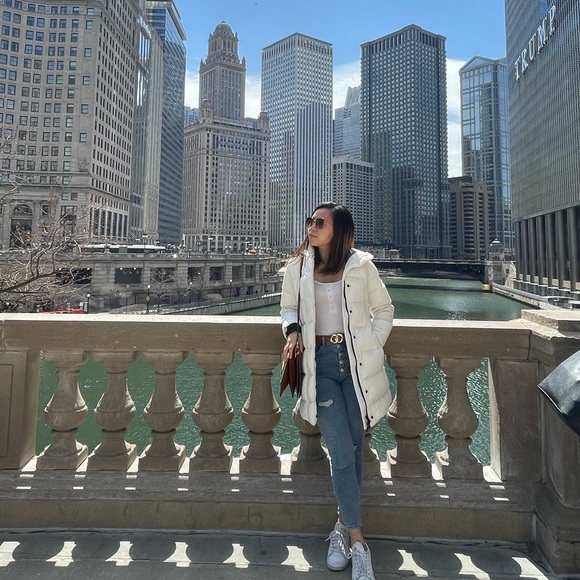 Meet your posher, Sandy! - Picture 5 of 10